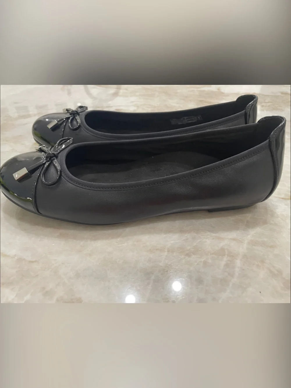 Vionic Minna Ballet Black Patent Toe Flats with Bow